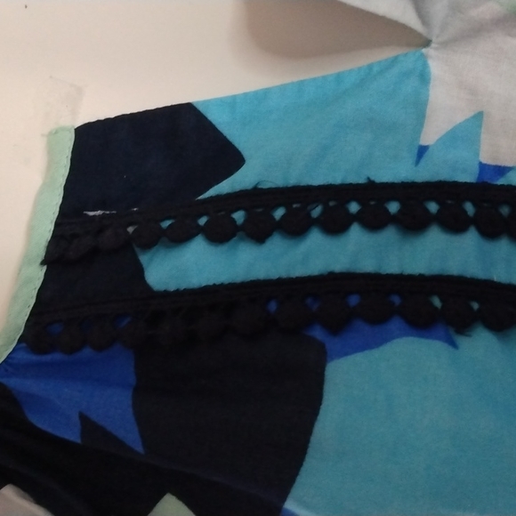 Crown & Ivy | Petite L abstract floral print tunic top - Picture 8 of 11